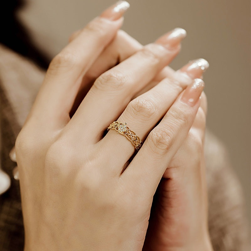 Pure 18K Jinrege Light Luxury Wide Version Fashion Ring – Timeless