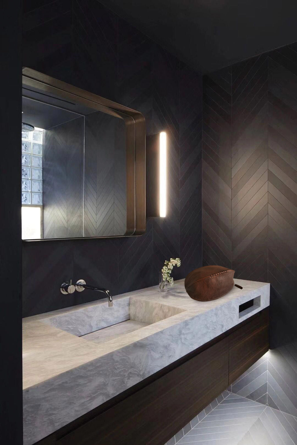 K0011BB | Beauty Case "Palla da Rugby" in Vera Pelle - Colore: Testa