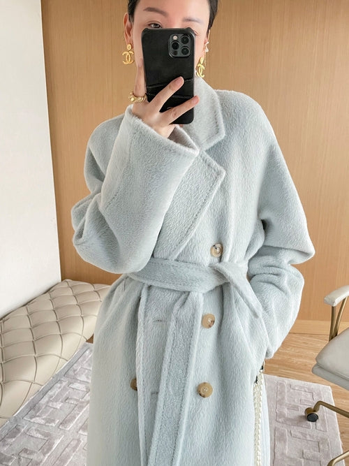 Solid Sail Sheep Camel Coat – Luxury & Warmth for Winter Elegance