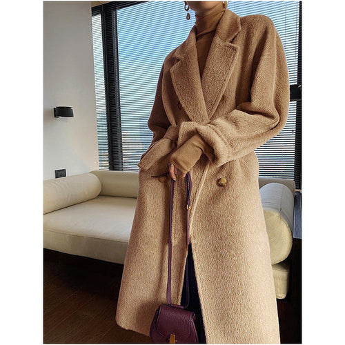 Solid Sail Sheep Camel Coat – Luxury & Warmth for Winter Elegance
