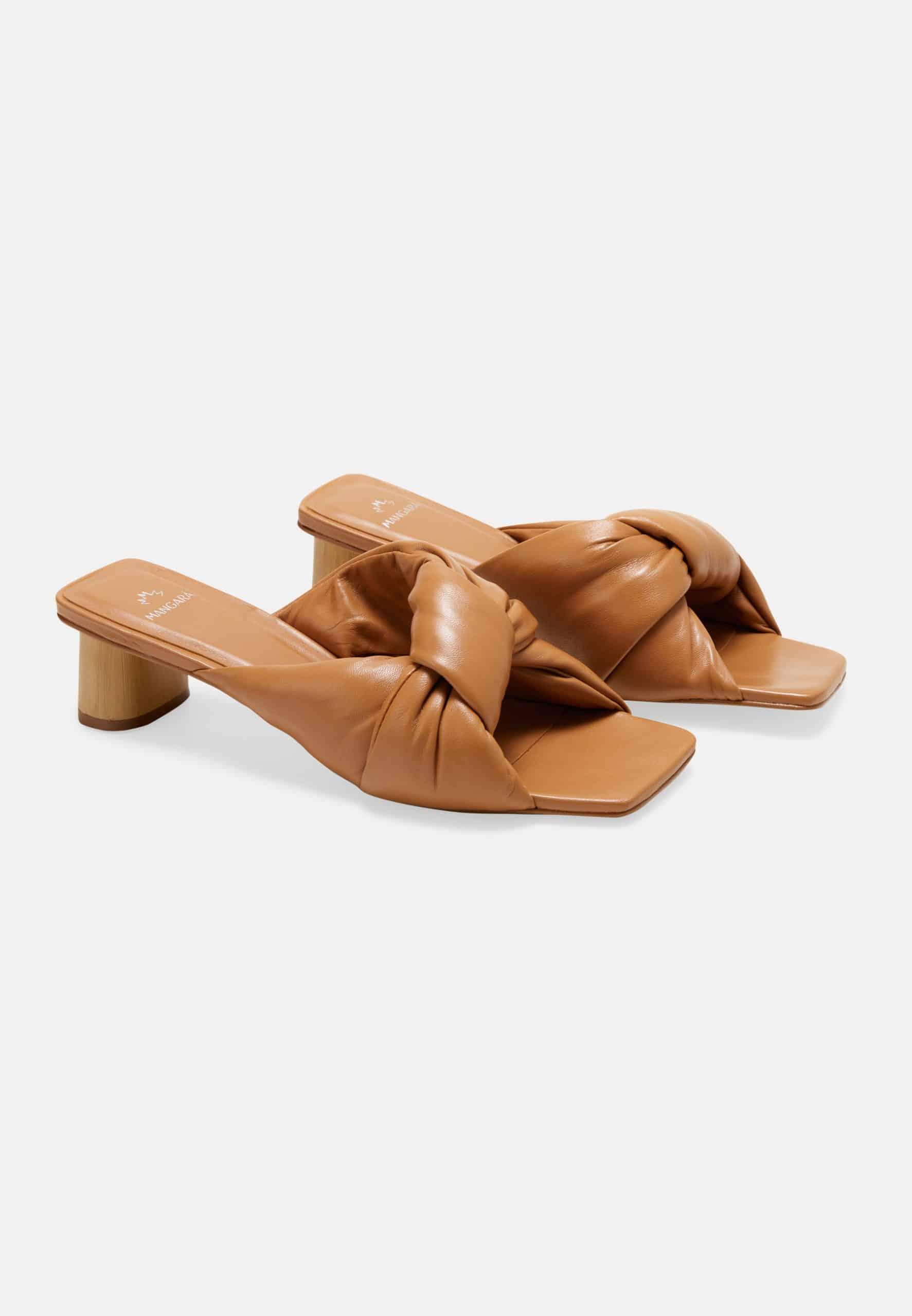 Tan Leather Mules Caroba – Women’s 4 cm Cylindrical Block Heel Slip-On