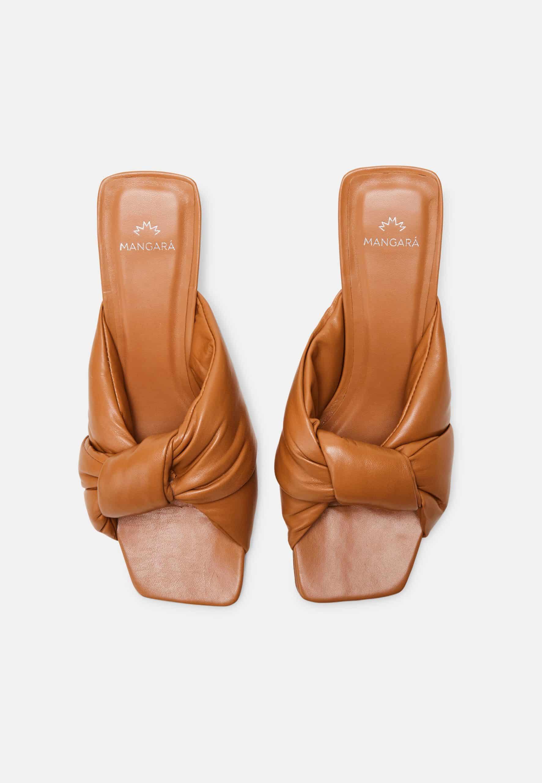 Tan Leather Mules Caroba – Women’s 4 cm Cylindrical Block Heel Slip-On