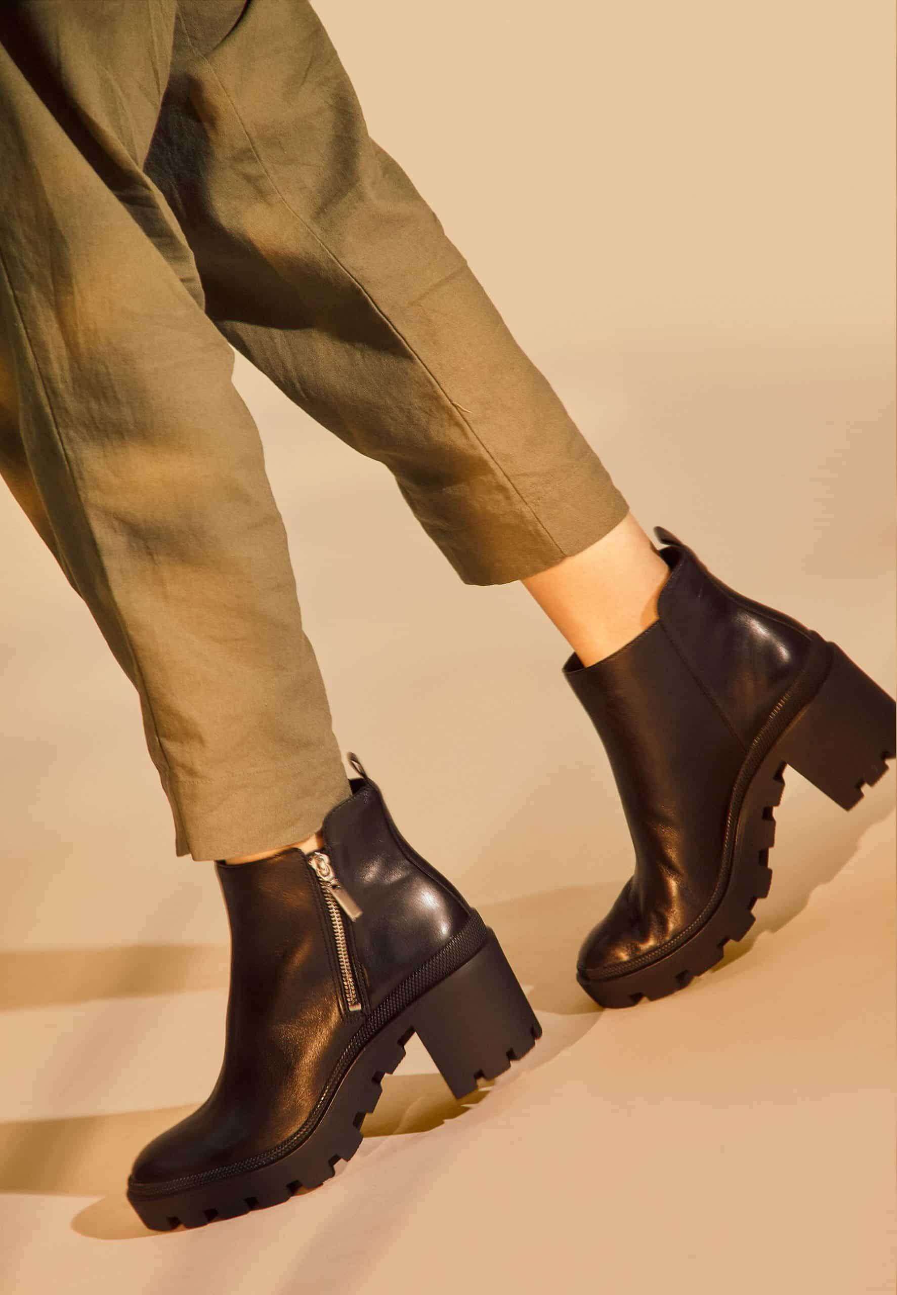 Black Goat Leather Ankle Boots Sophora – Women’s Round-Toe Block Heel
